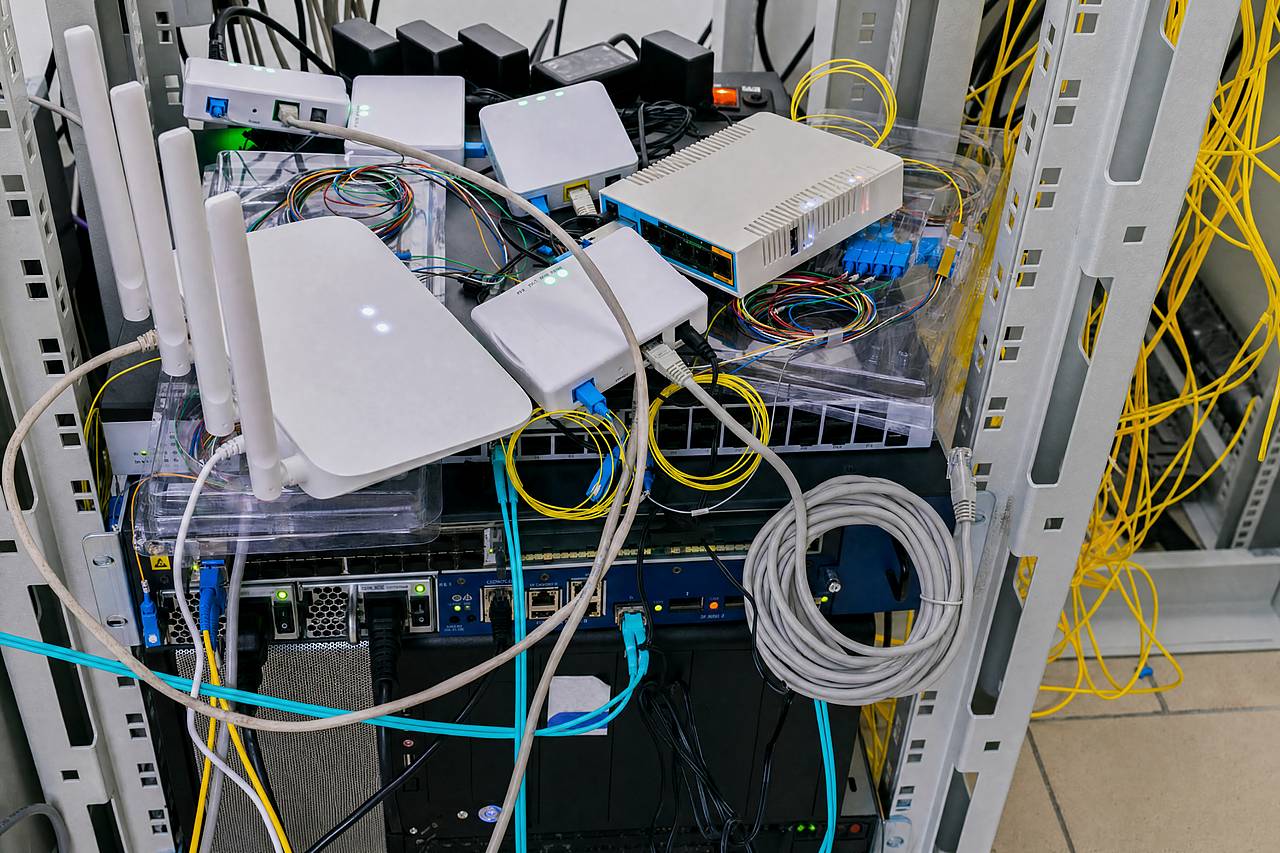 Messy unstructured cabling before a NetRizer cleanup in Toronto and the GTA
